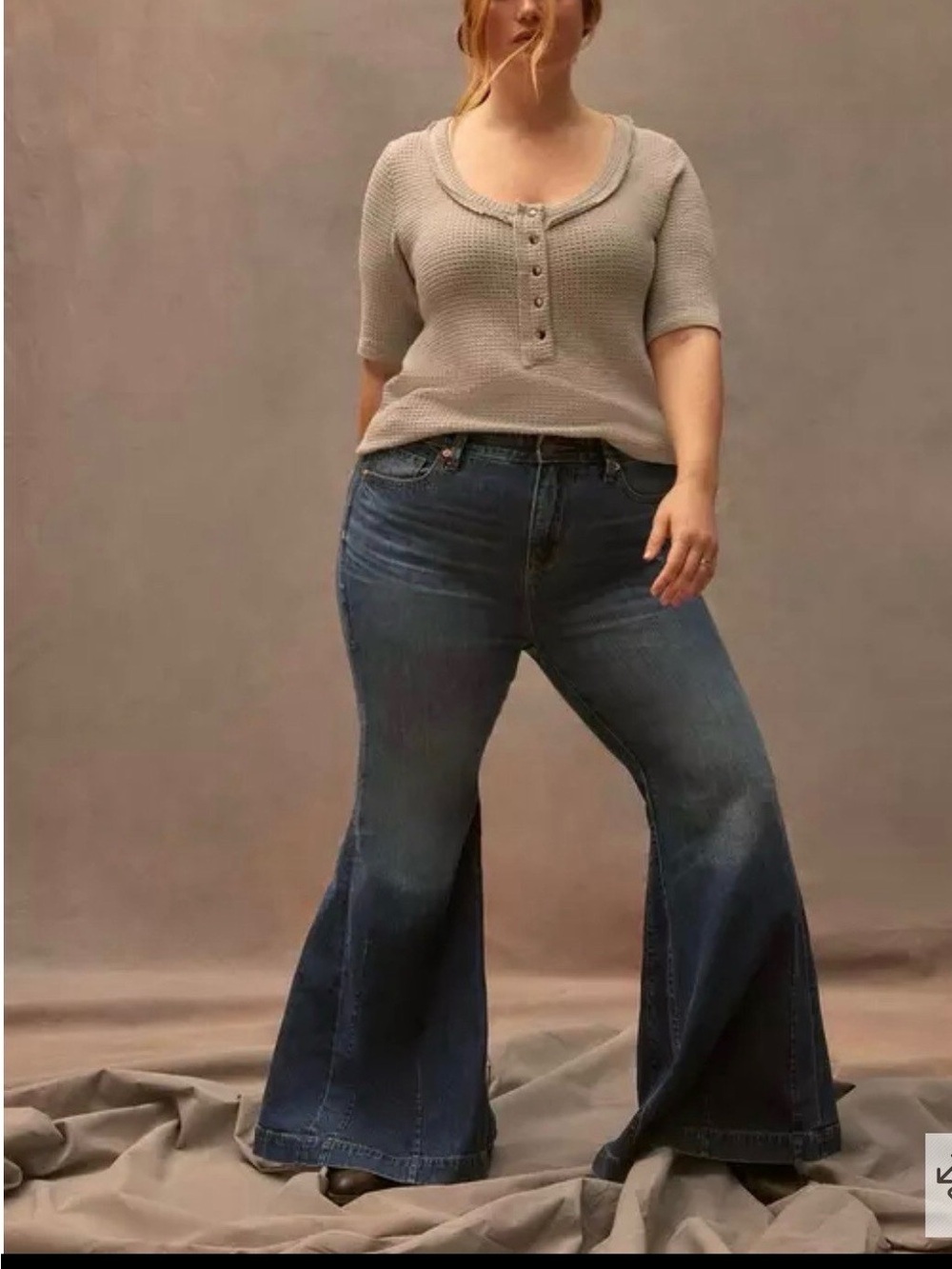 Torrid Dark Blue sky High Super Flare Jeans 18R